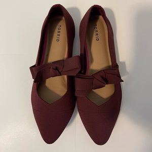 Torrid flat shoe